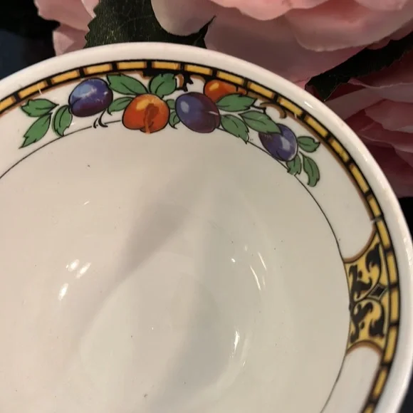 Cup & Saucer - MADDOCK, JOHN & SONS - Pattern is Manchester -Set of 2 - Picture 14 of 16